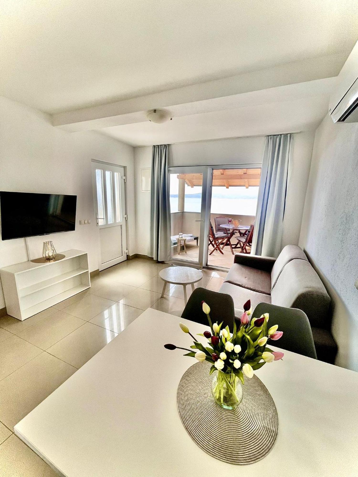 Apartments Katara Brela Luaran gambar