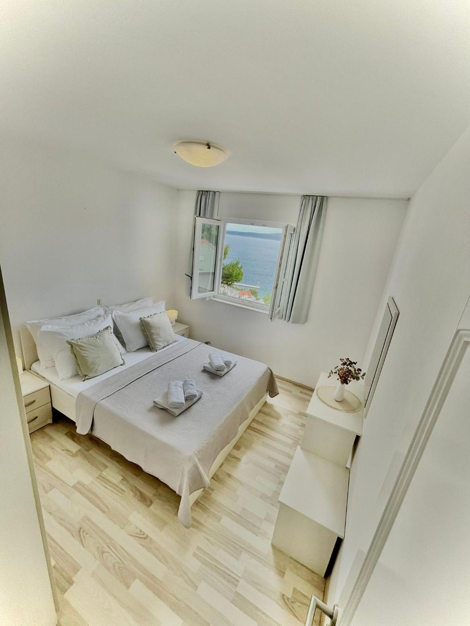 Apartments Katara Brela Luaran gambar