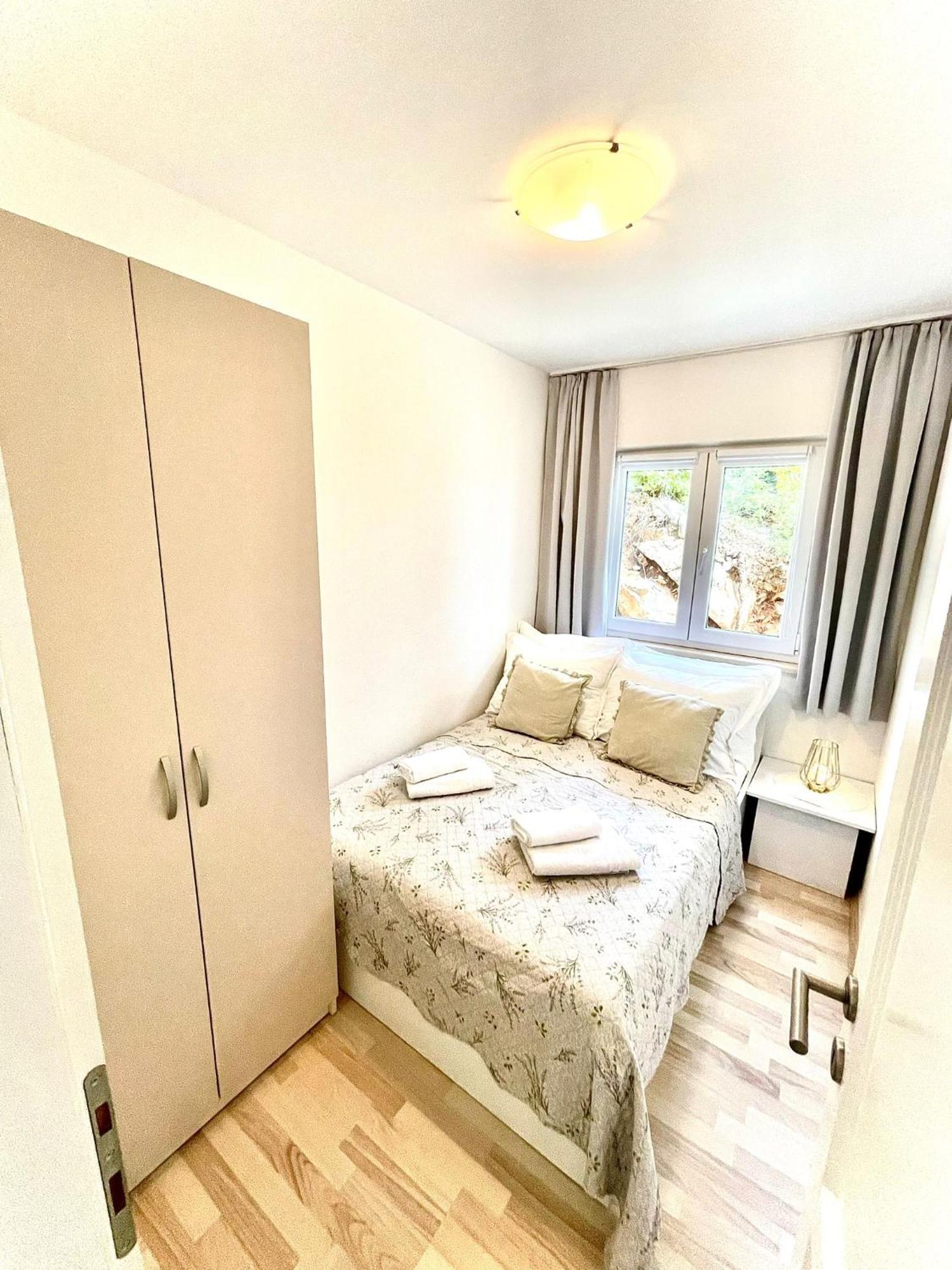 Apartments Katara Brela Luaran gambar